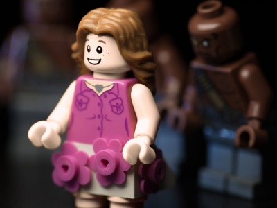 Creating History, LEGO Minifigure recreations - 2000: Nikki Webster stars in the Opening Ceremony of the Sydney Olympics
