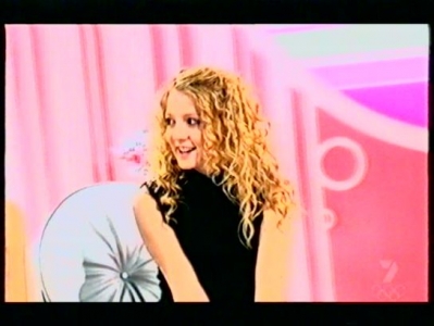girltv004.jpg
