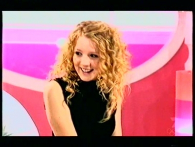 girltv029.jpg